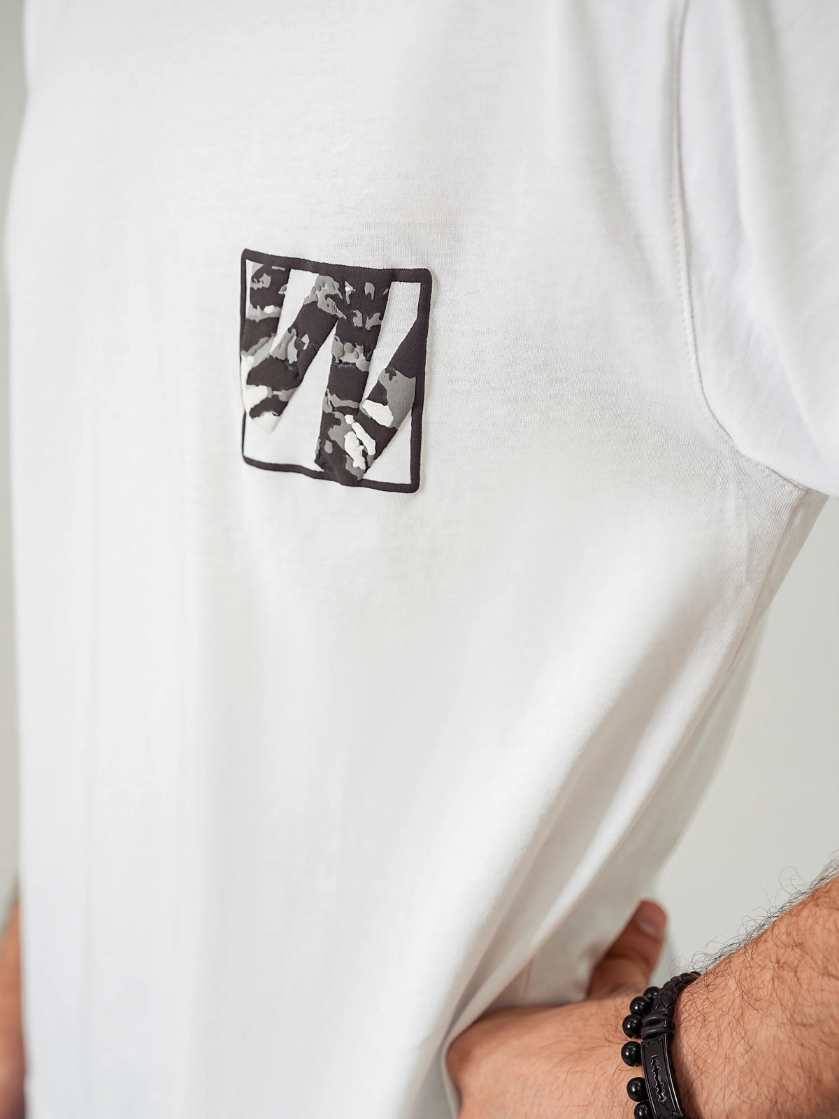 Camo W Tee - White