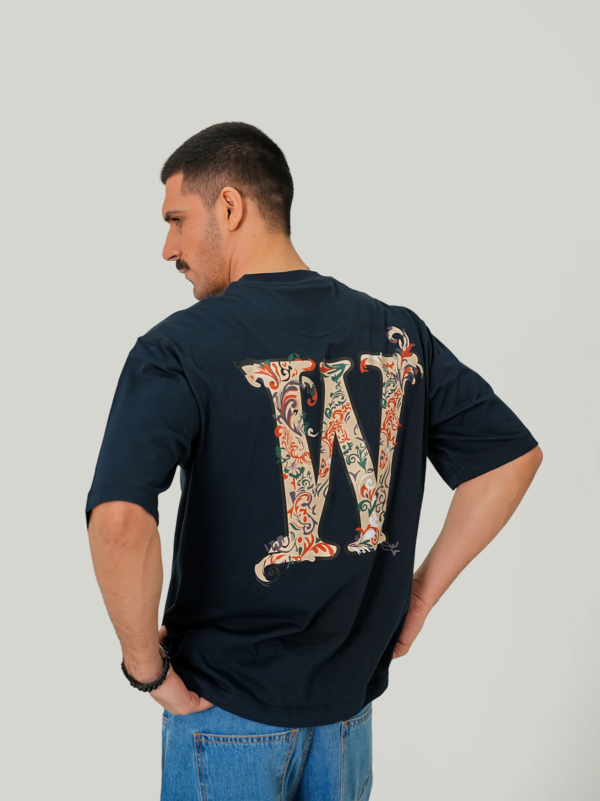 W Fitted Tee – Navy